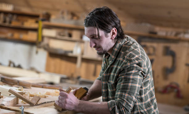 istock I Enjoy Creating With Wood 1142865586