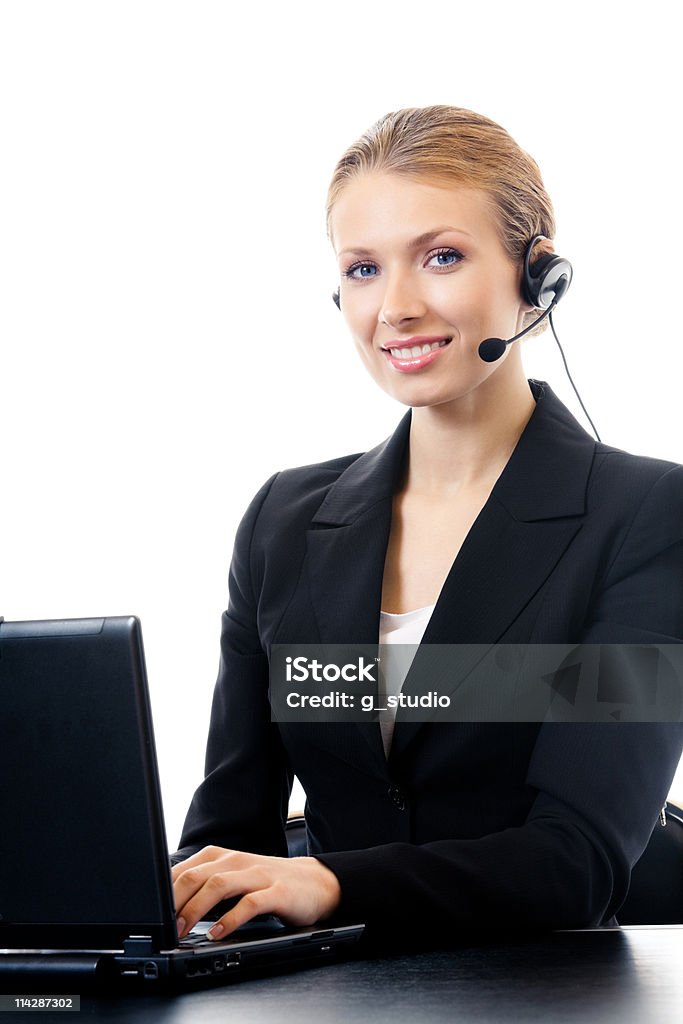 Ritratto di sorridente supporto operatore telefonico in cuffia, isolato - Foto stock royalty-free di Adulto