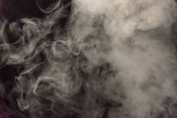 immagine di fumo su sfondo nero - lautaro foto e immagini stock