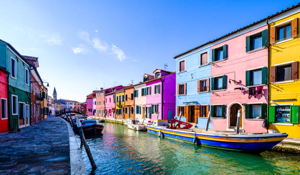 istock burano - famous old town - italy 1142891947