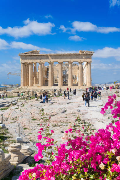 templo do parthenon, atenas - ancient civilization ancient traditional culture vertical - fotografias e filmes do acervo