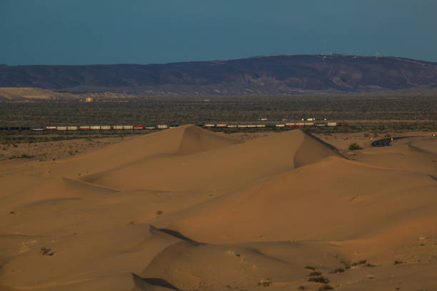 istock Salton Sea Desert Sand Dunes 1142900274