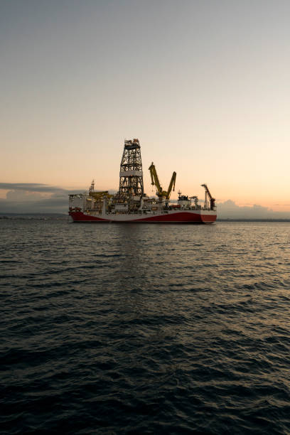 istock Oil Tanker 1142902031