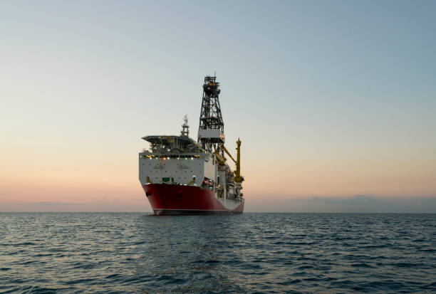 istock Oil Tanker 1142902118