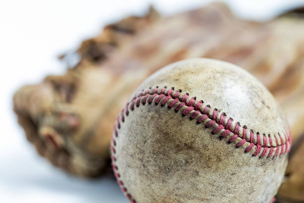 istock Old Baseball and Baseball Glove 1142912132