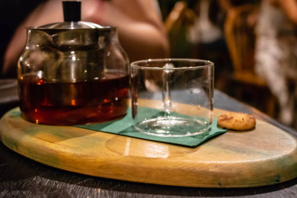 istock a side view of a good looking tea pot 1142917978