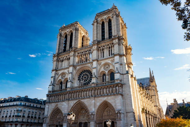 notre-dame de paris, frankreich - places of worship europe france paris france stock-fotos und bilder