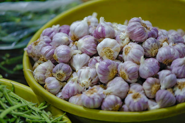 istock Fresh vegetable shop in indian market 1142964310