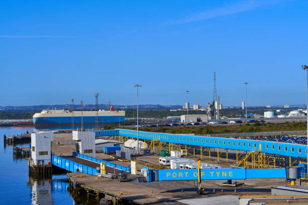 istock Harbour of Newcastle upon Tyne 1143022384