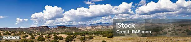 Photo libre de droit de Panorama Du Désert Du Sudouest banque d'images et plus d'images libres de droit de Nouveau-Mexique - Nouveau-Mexique, Santa Fe, Paysage