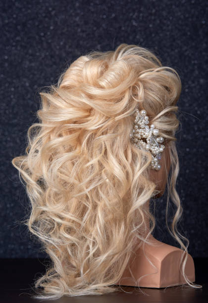 istock hairstyle of mannequin 1143039812