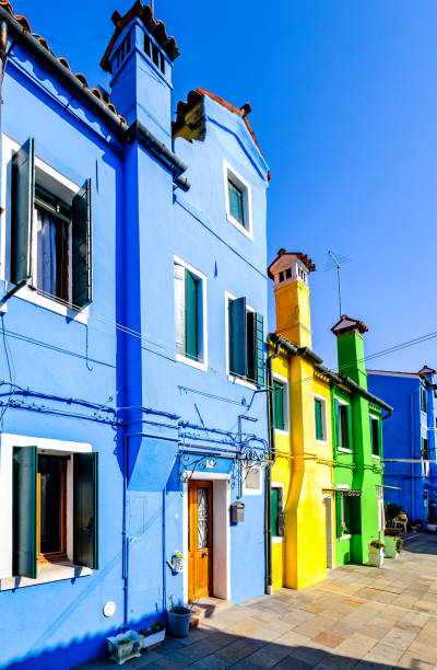 istock burano - famous old town - italy 1143041023