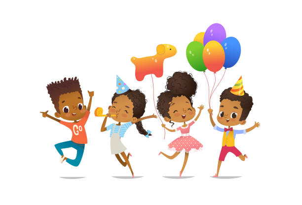 grupa afroamerykańskich szczęśliwych chłopców i dziewcząt z balonami i urodzinowymi kapeluszami szczęśliwie skacząc z rękami do góry. ilustracja wektorowa strony urodzinowej do baneru, plakatu, ulotki, zaproszenia - vector birthday teenage girls little girls stock illustrations