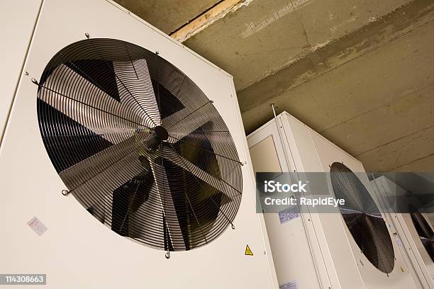 Photo libre de droit de Climatisation Les Fans banque d'images et plus d'images libres de droit de Climatiseur - Climatiseur, Ventilateur d'extraction, Industrie