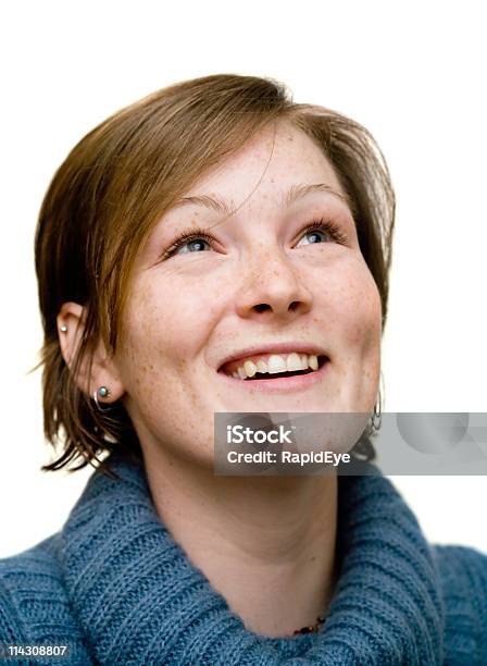 Foto de Menina Feliz Olhando Para Cima e mais fotos de stock de Adulto - Adulto, Alegria, Aspiração