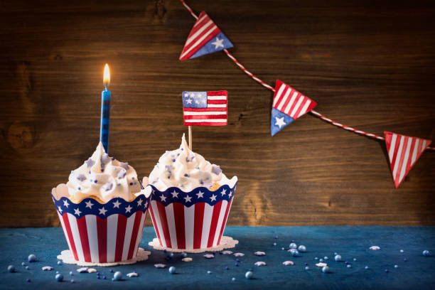 istock Fourth of July Cupcakes 1143099319