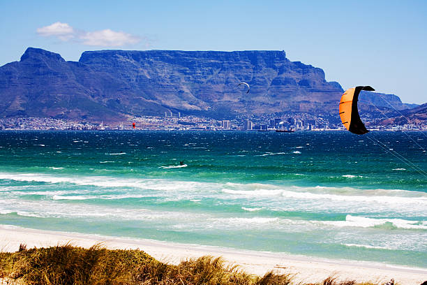 istock Cape Town with kite surfers 114310060