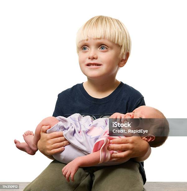 Criança Pequena Com Recémnascido Irmã - Fotografias de stock e mais imagens de Bebé - Bebé, Figura para recortar, Irmãos