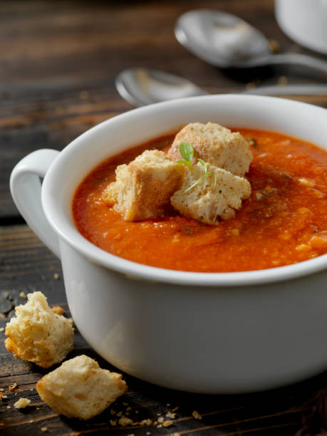istock Roasted Tomato, Garlic and Basil Soup with Croutons 1143111962