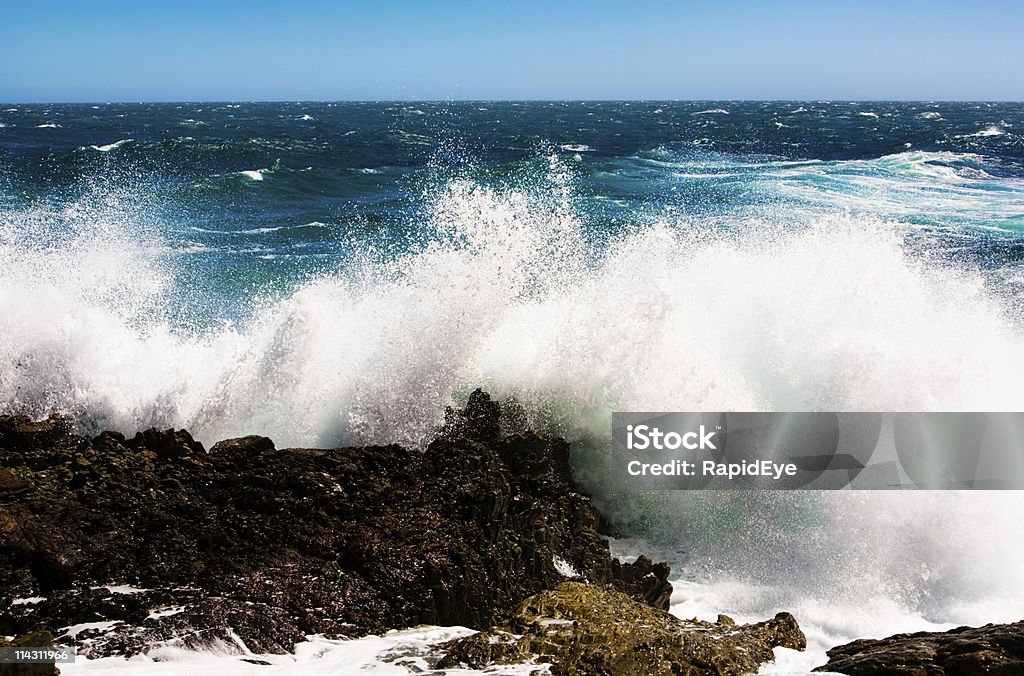 Big wave - Foto de stock de Beleza natural - Natureza royalty-free