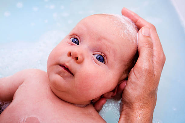 istock Washing baby's hair 114312142