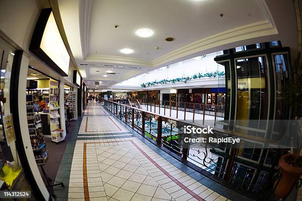 Foto de Olho De Peixe Mall e mais fotos de stock de Azulejo - Azulejo, Chão de Cerâmica, Comércio - Consumismo