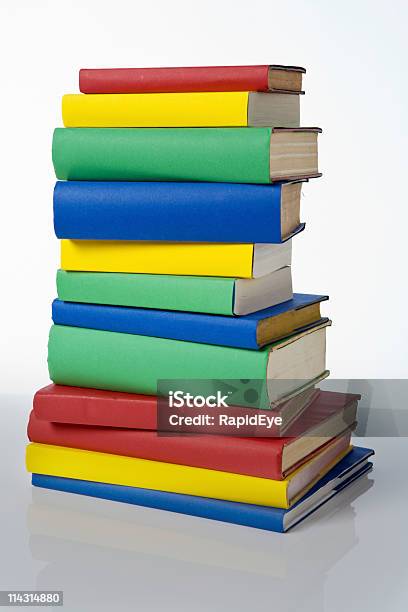 Foto de Pilha De Livros Em Branco e mais fotos de stock de Amarelo - Amarelo, Azul, Colorido