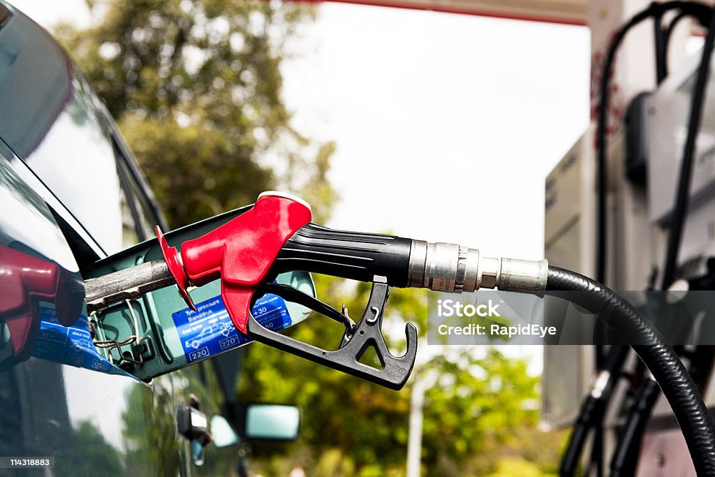 Riempimento - Foto stock royalty-free di Benzina