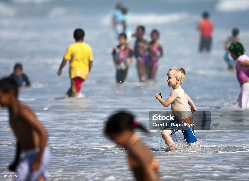 Diversão ao sol - Foto de stock de Criança royalty-free