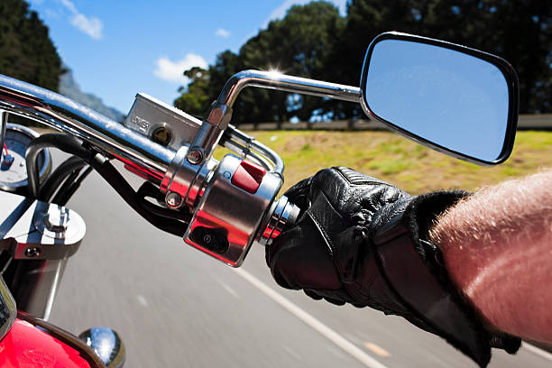 motocyclistes - motorcycle mirror biker glove photos et images de collection