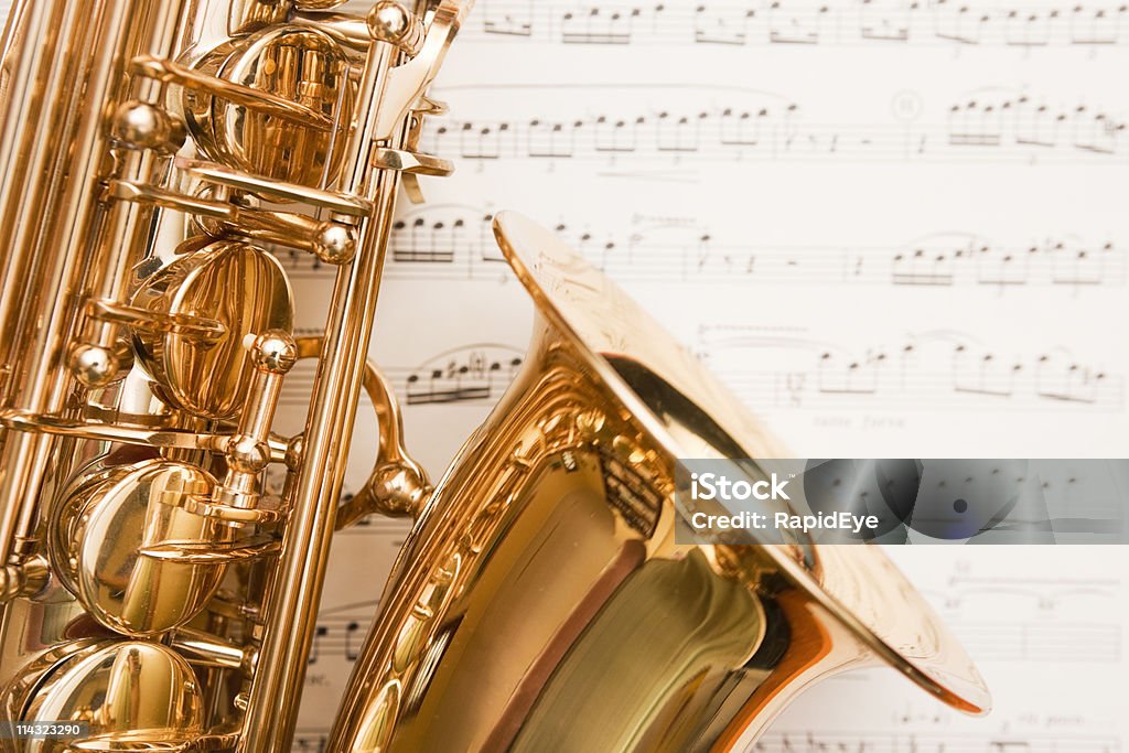 Dreamy на музыку саксофон - Стоковые фото Американская культура роялти-фри