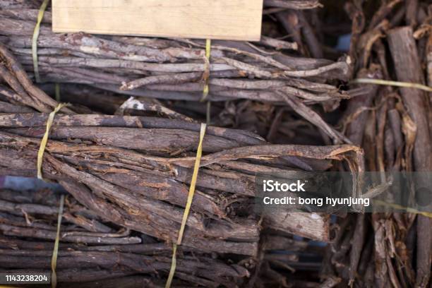 Natural Medicine Bark Stock Photo - Download Image Now - Willow Tree, Plant Bark, Abstract