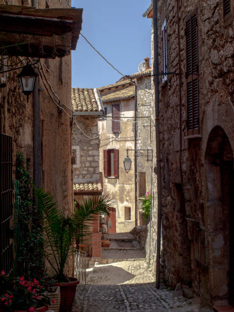 istock Fumone the alleys, the stones 1143239551