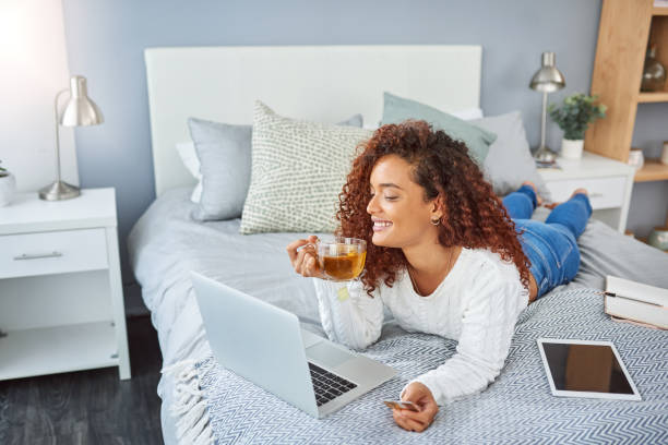 istock There are so many online deals today 1143245077