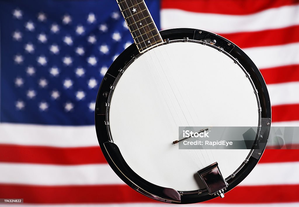 American music: banjo com bandeira dos EUA - Foto de stock de Country clássico royalty-free
