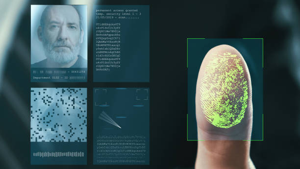 le traitement numérique futuriste des empreintes digitales comme l’homme tient sa main contre un scanner d’empreintes digitales moderne - fingerprint scanner photos et images de collection