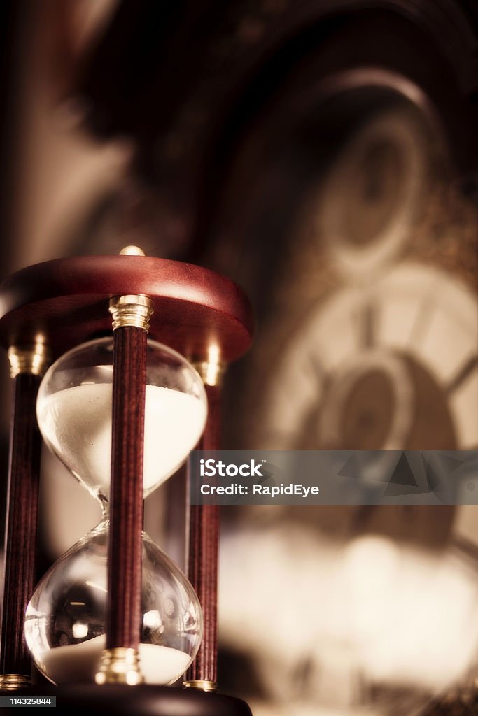 くびれにの焦点 clockface の背景、垂直 - カラー画像のロイヤリティフリーストックフォト
