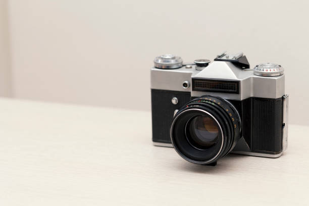 istock old vintage film camera 1143267365