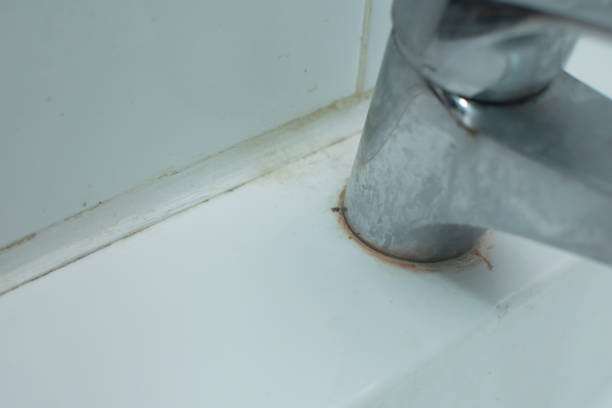 istock Stain in the water tab over the sink 1143280283