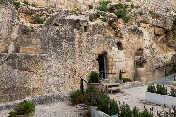 istock jesus christ tomb israel 1143293324