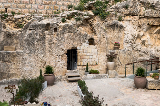 istock jesus christ tomb israel 1143293326
