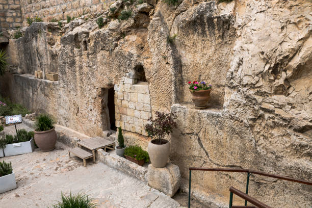 istock jesus christ tomb israel 1143293329
