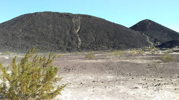 istock A Volcano in the Mojave Desert 1143299557