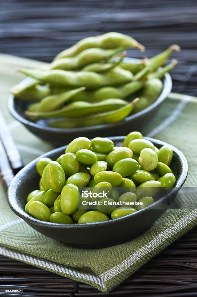 Haricots de soja dans des bols - Photo de Aliment libre de droits