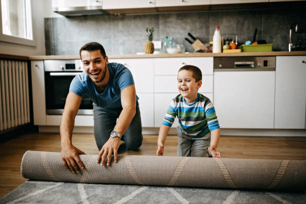 istock You are daddy's helping hand 1143372797
