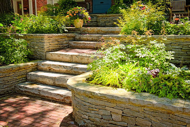 jardim de pedra natural - stone walkway imagens e fotografias de stock