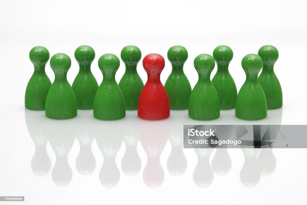 Pawns В ряд - Стоковые фото Абстрактный роялти-фри