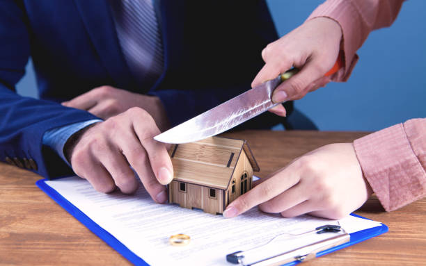 istock couple divides property after divorce 1143436171