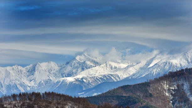 istock Fagaras Mountains covered in snow in late Autumn 1143439288