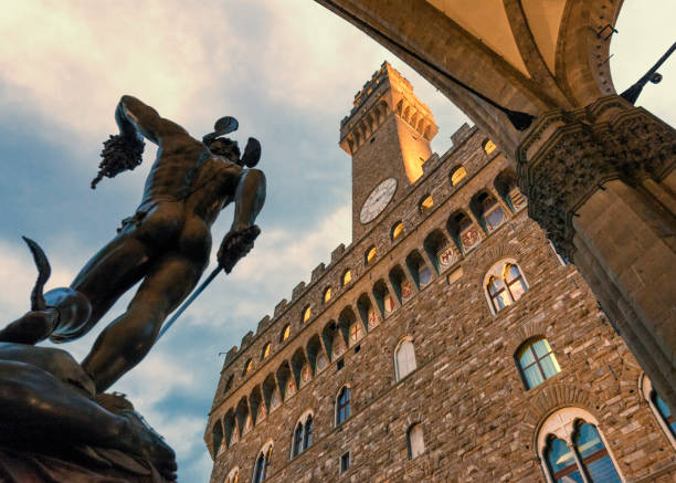 флоренция - loggia dei lanzi стоковые фото и изображения